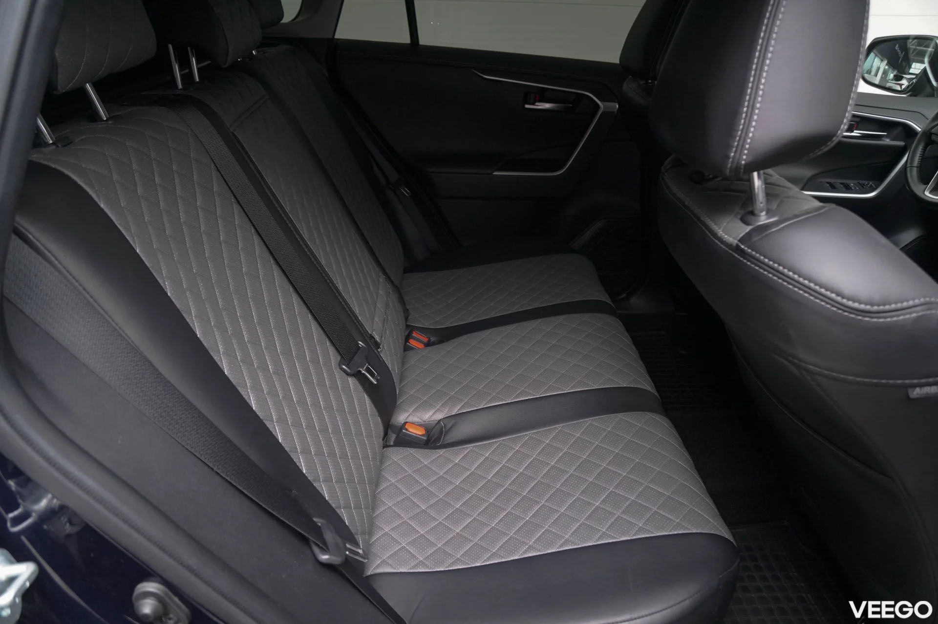 Toyota RAV4 Dynamic Force Luxury 2 129kW