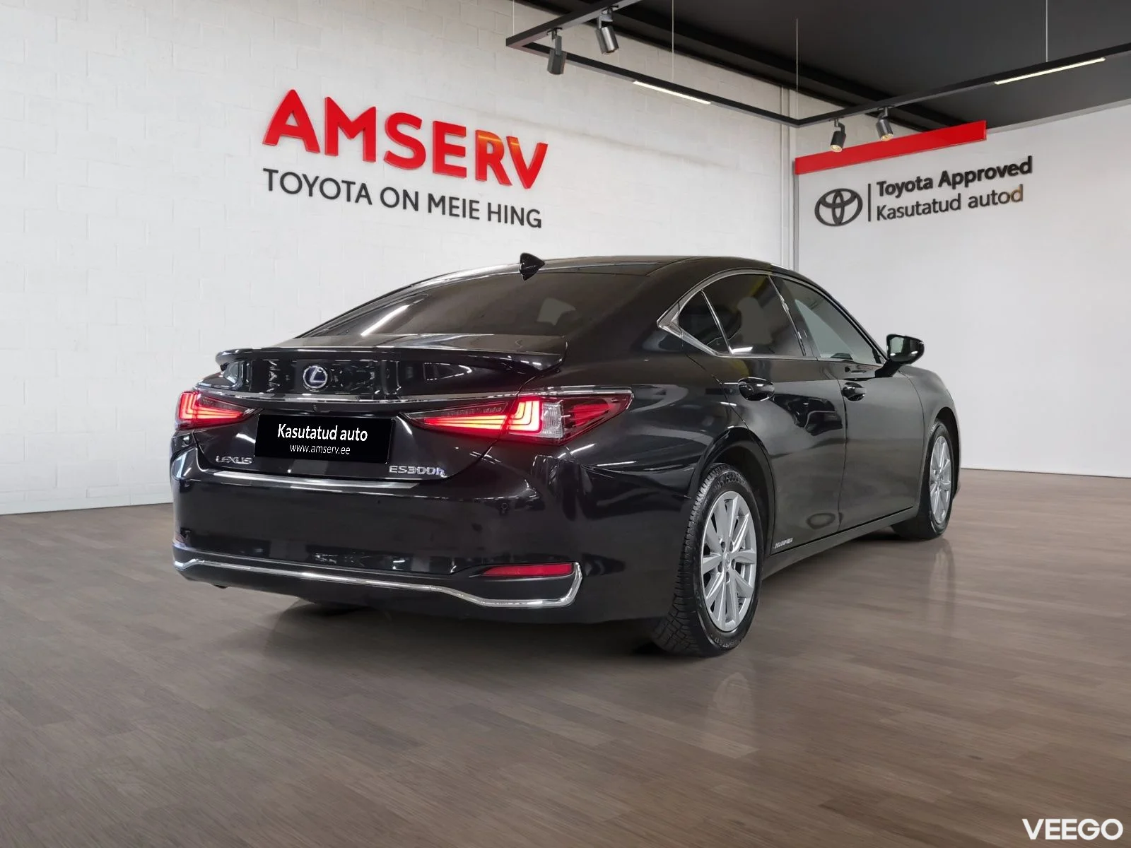 Lexus ES 300h Luxury 2.5 131kW
