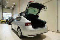 Skoda Octavia HB SELECTION 1.5 110kW thumbnail