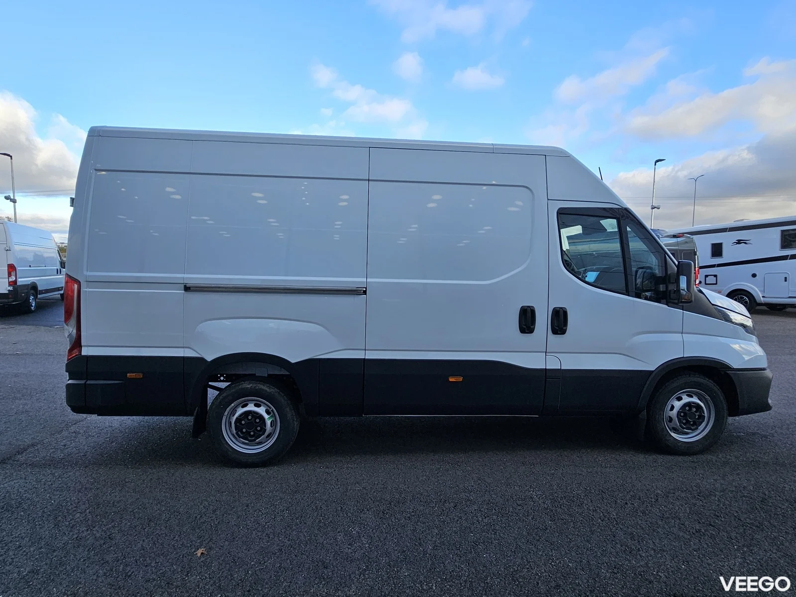 Iveco Daily  35S14B V 2.3 100kW