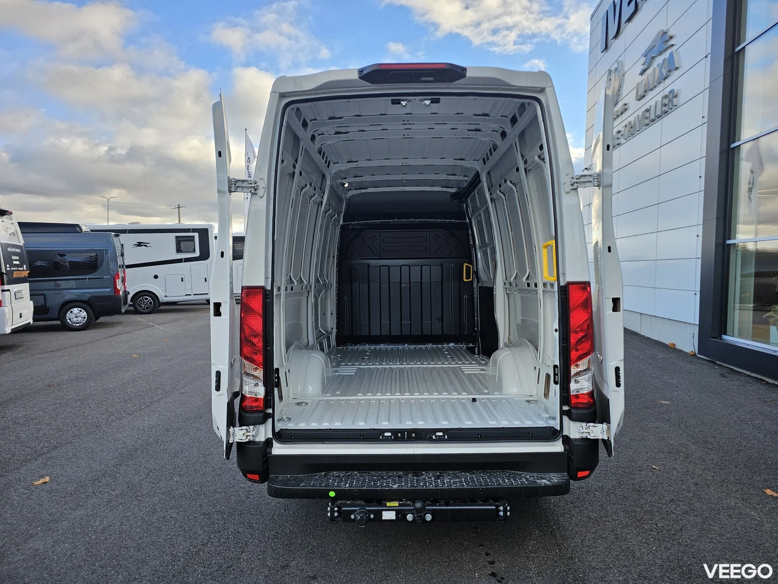 Iveco Daily  35S14B V 2.3 100kW
