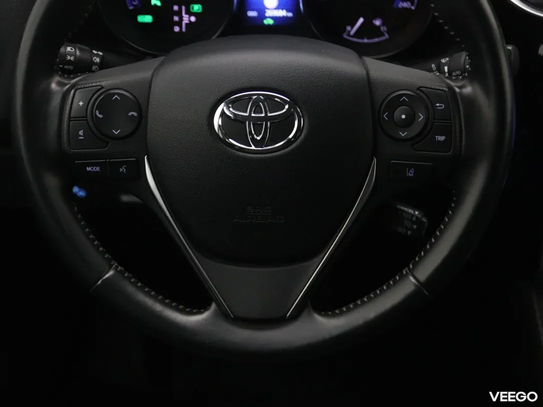 Toyota Auris 1.8 100kW
