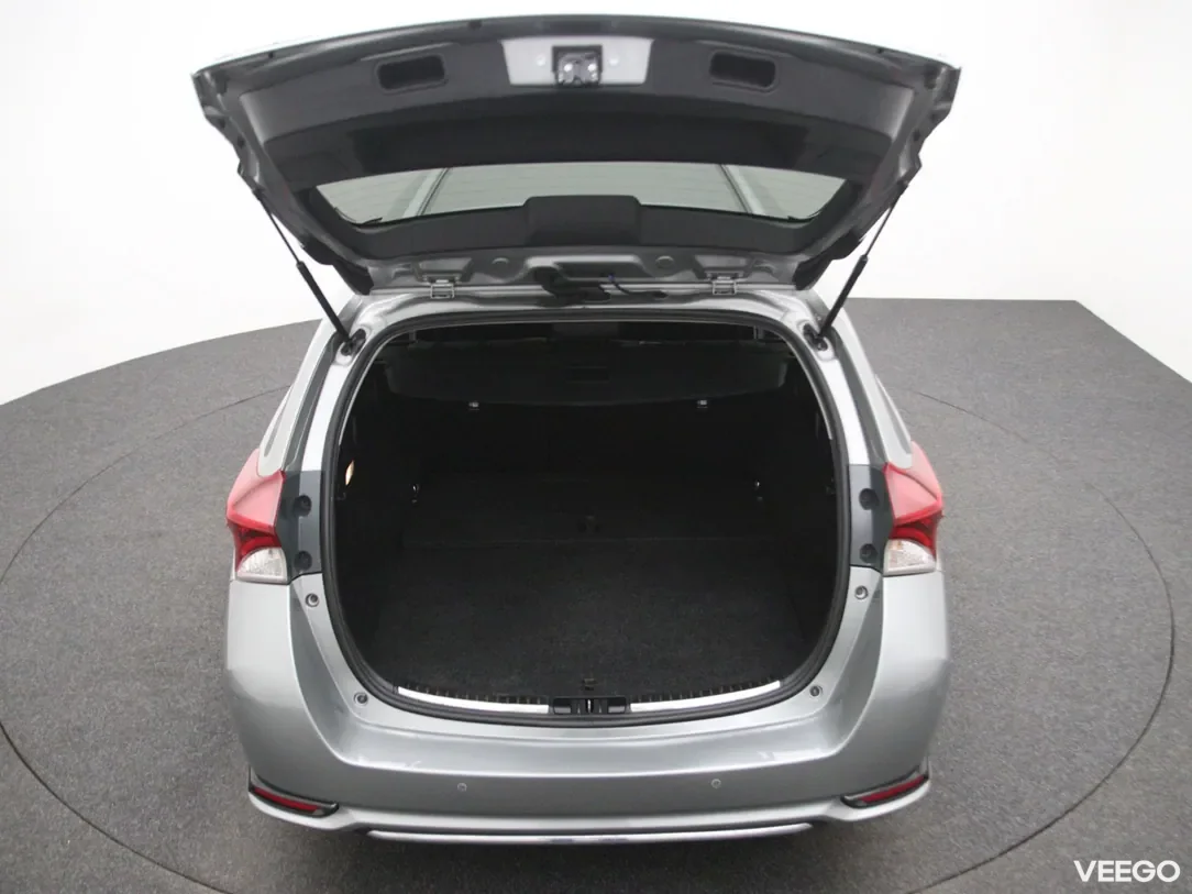 Toyota Auris 1.8 100kW
