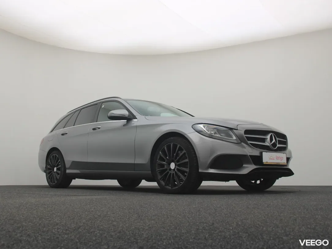 Mercedes-Benz C220 2.1 125kW