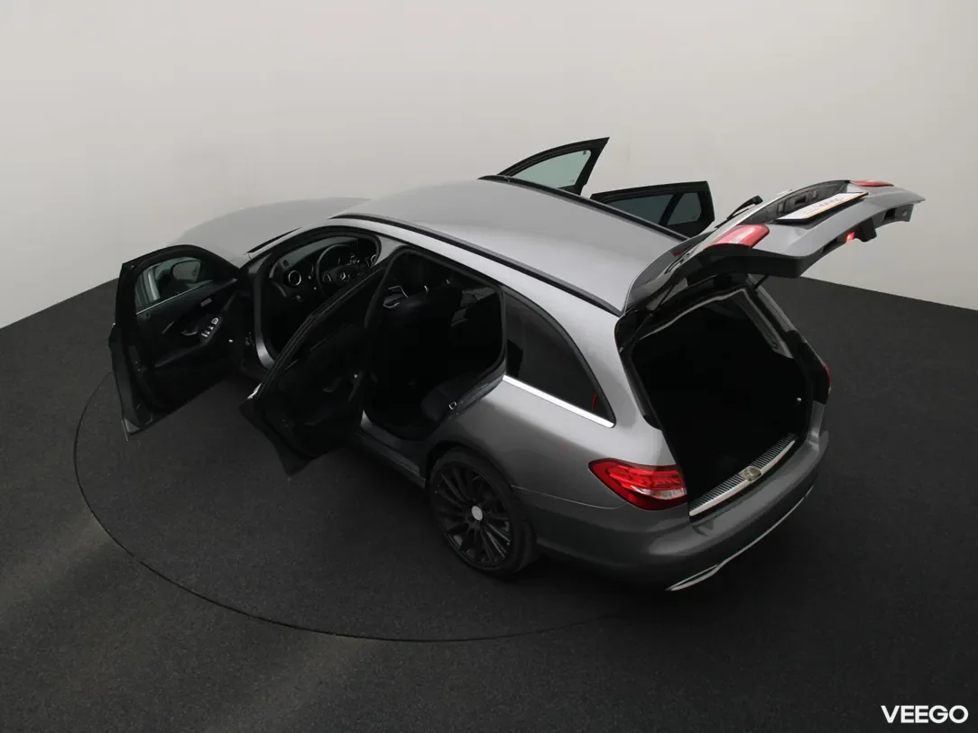 Mercedes-Benz C220 2.1 125kW