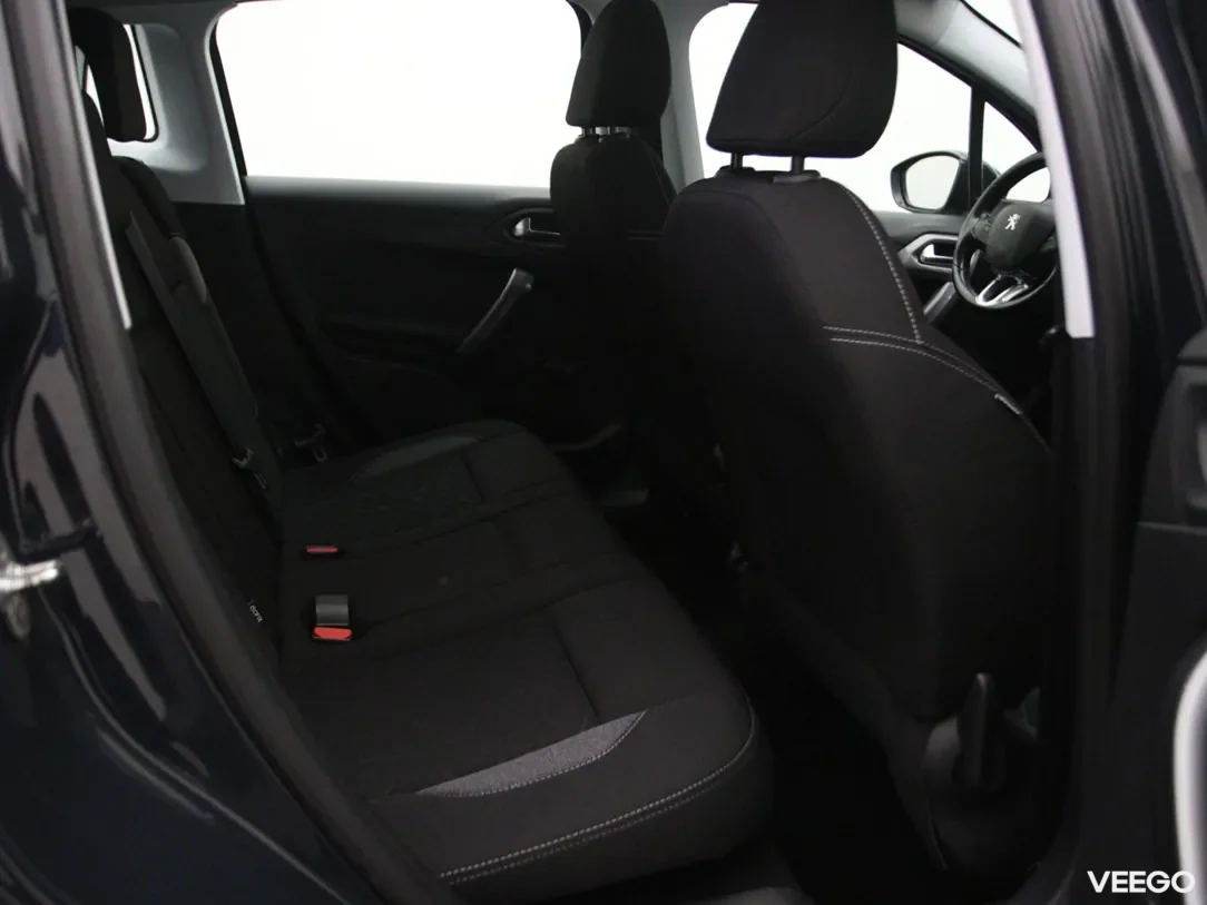 Peugeot 2008 1.2 81kW