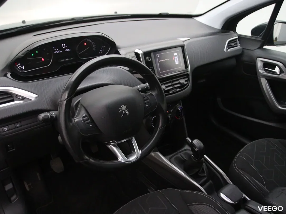 Peugeot 2008 1.2 81kW