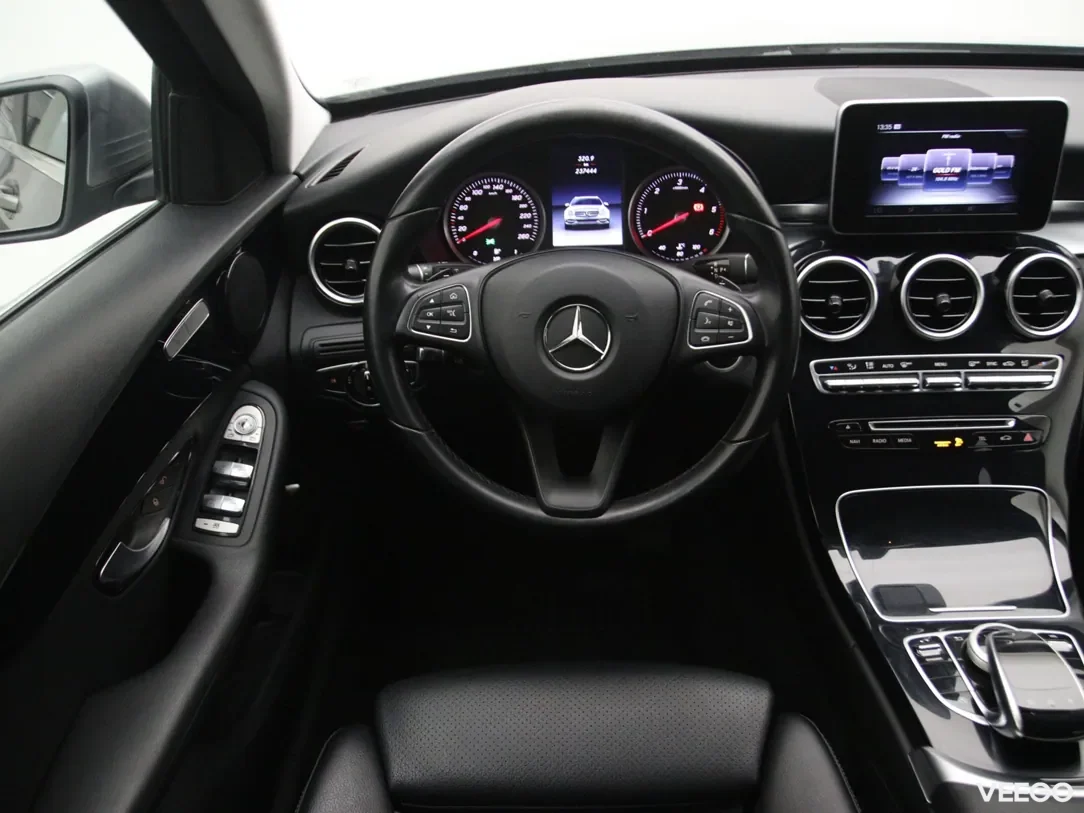 Mercedes-Benz C220 2.1 125kW