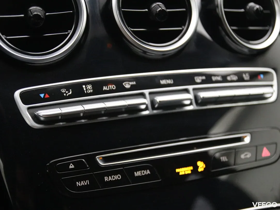 Mercedes-Benz C220 2.1 125kW