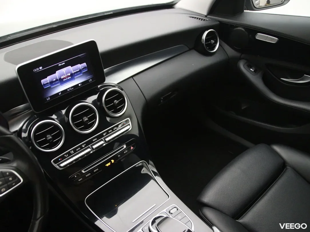 Mercedes-Benz C220 2.1 125kW