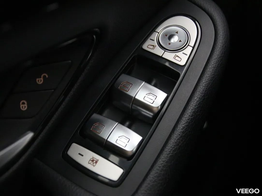 Mercedes-Benz C220 2.1 125kW