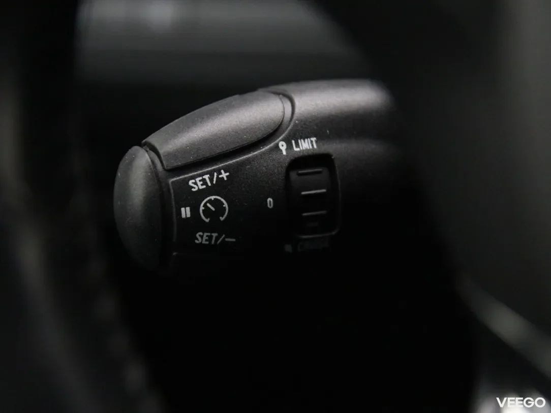 Peugeot 2008 1.2 81kW