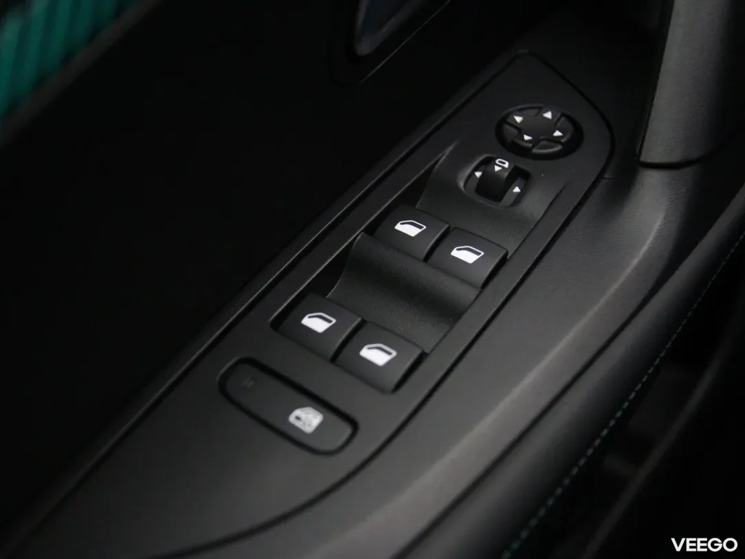 Peugeot 2008 1.2 96kW