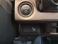 Toyota C-HR 135kW thumbnail