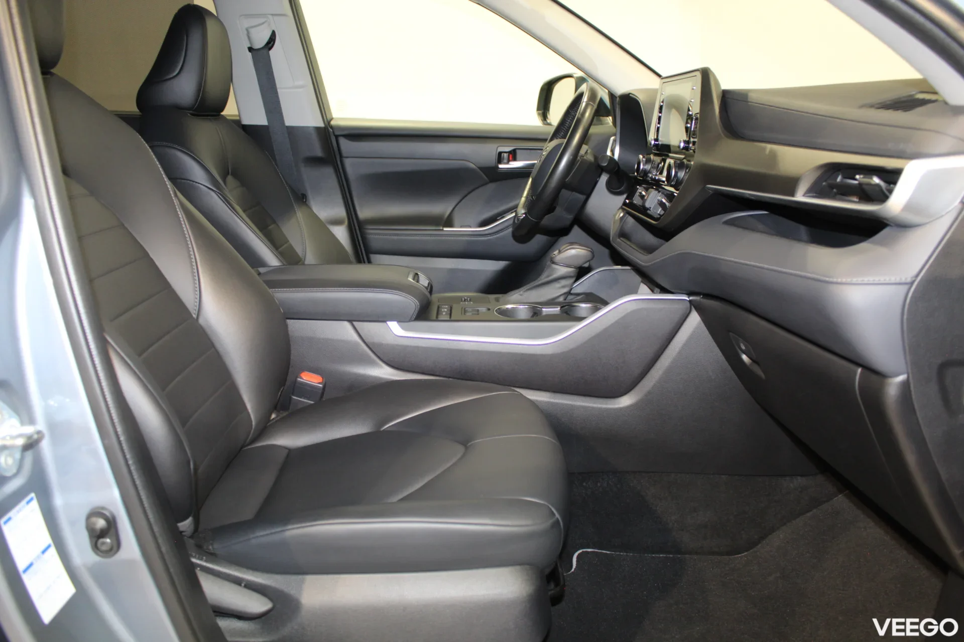 Toyota Highlander Luxury AWD 2.5 140kW