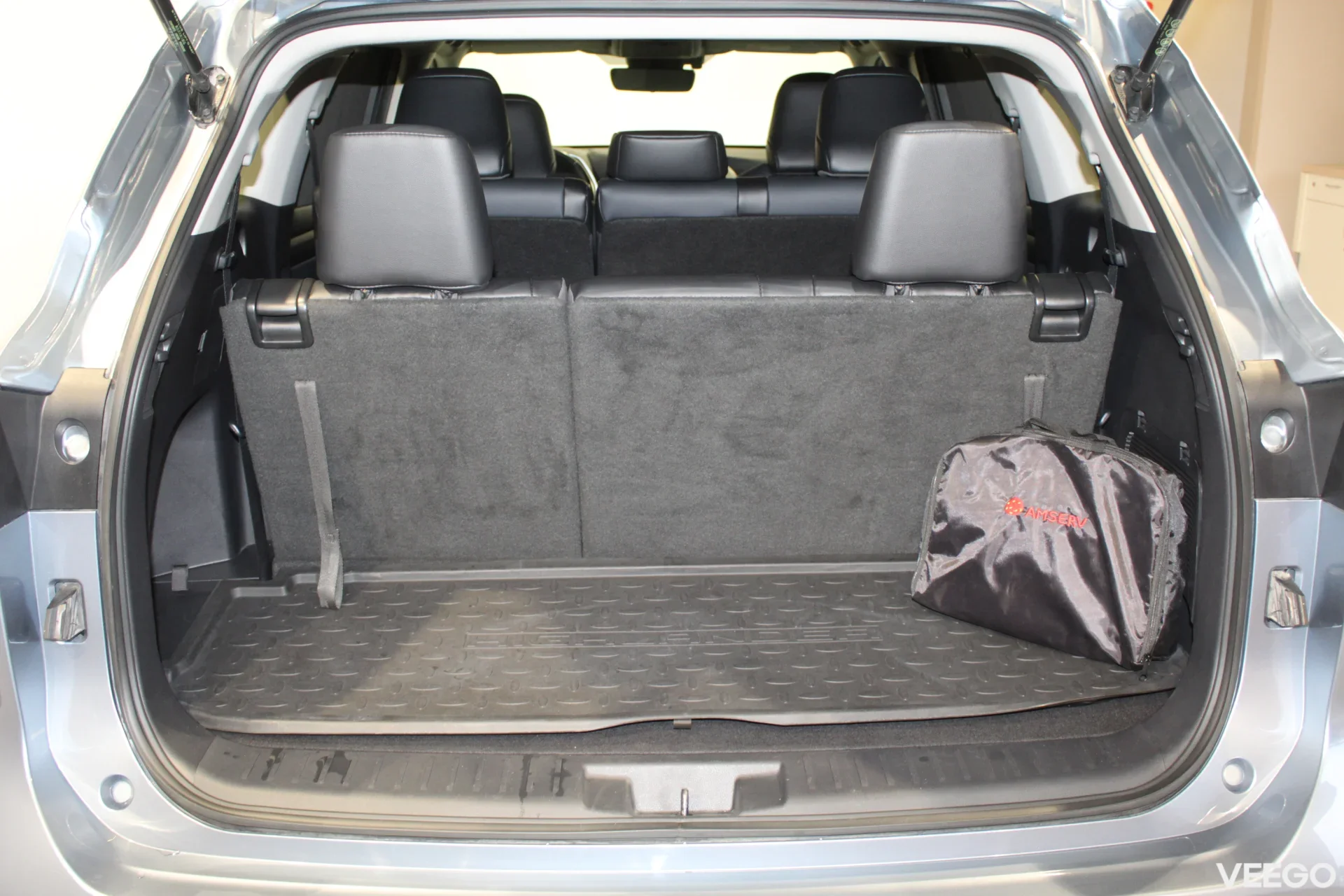 Toyota Highlander Luxury AWD 2.5 140kW