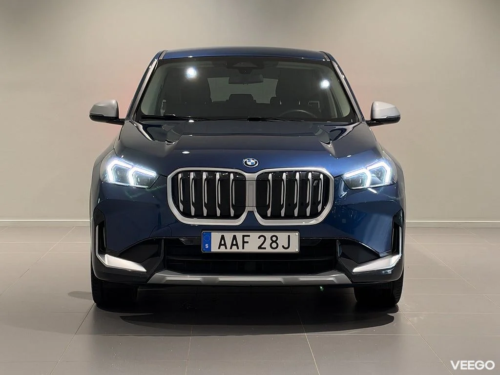 BMW iX1 xDrive30 X-Line Drag Comfort-Access Rattvärme 0kW