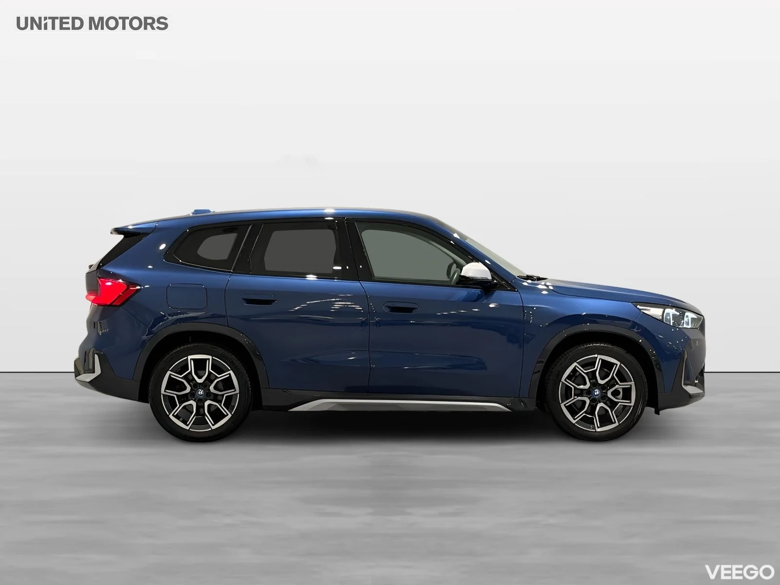 BMW iX1 xDrive30 X-Line Drag Comfort-Access Rattvärme 0kW