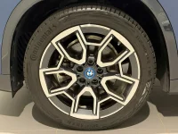 BMW iX1 xDrive30 X-Line Drag Comfort-Access Rattvärme 0kW thumbnail