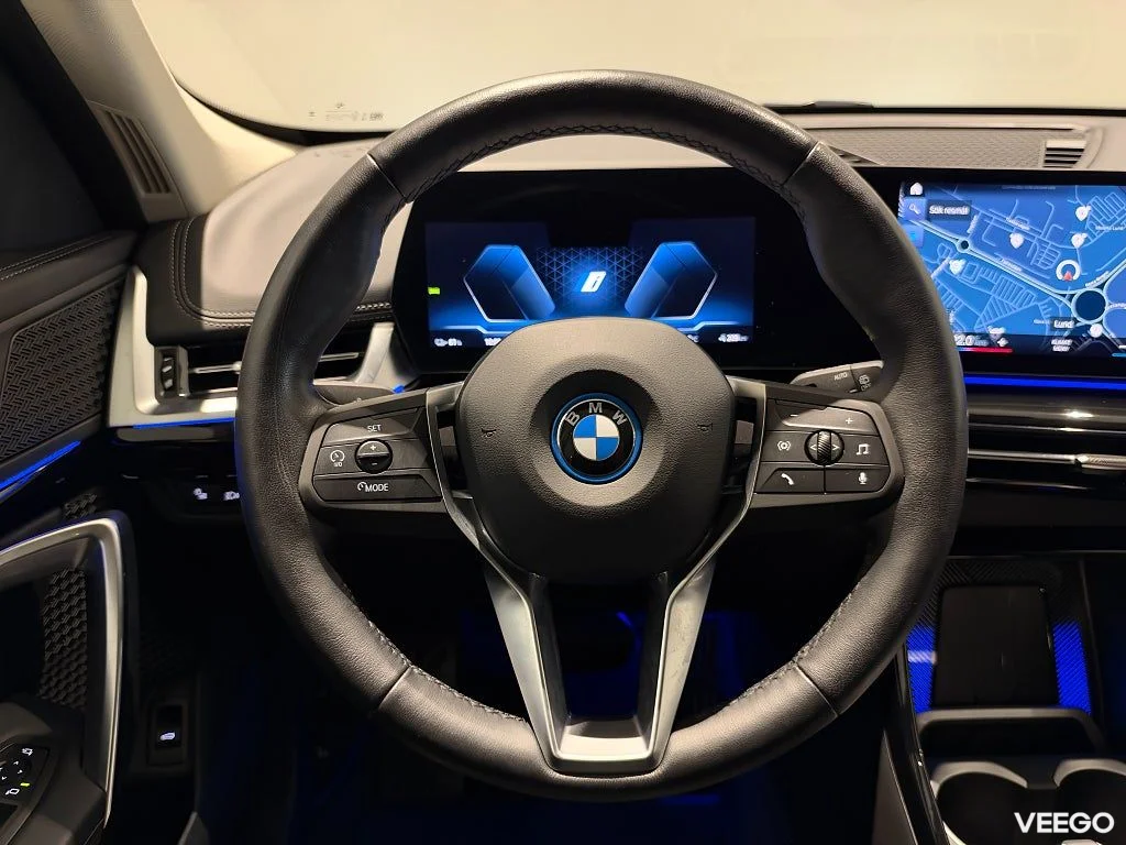 BMW iX1 xDrive30 X-Line Drag Comfort-Access Rattvärme 0kW