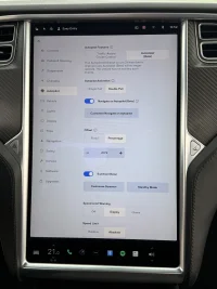Tesla MODEL X 100D 368kW thumbnail