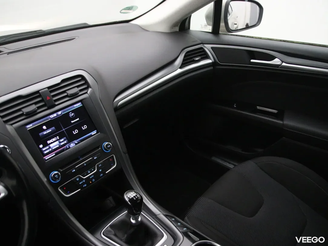 Ford Mondeo 1.5 118kW