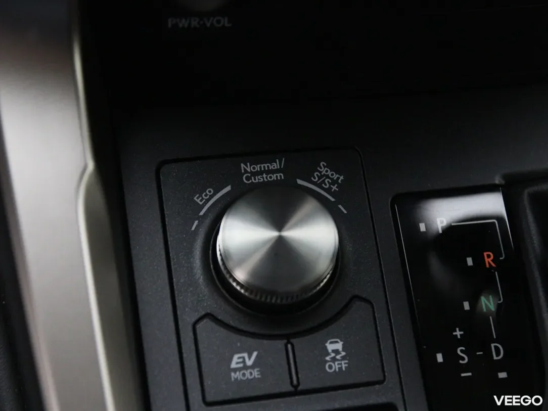 Lexus NX 2.5 145kW