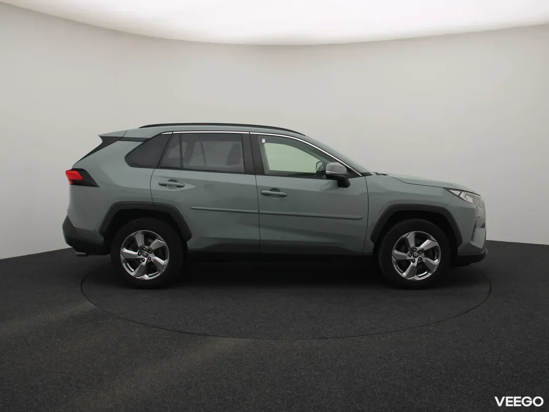 Toyota RAV4 2 129kW