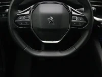 Peugeot 3008 1.2 96kW thumbnail