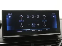 Peugeot 3008 1.2 96kW thumbnail
