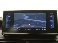 Peugeot 3008 1.2 96kW thumbnail