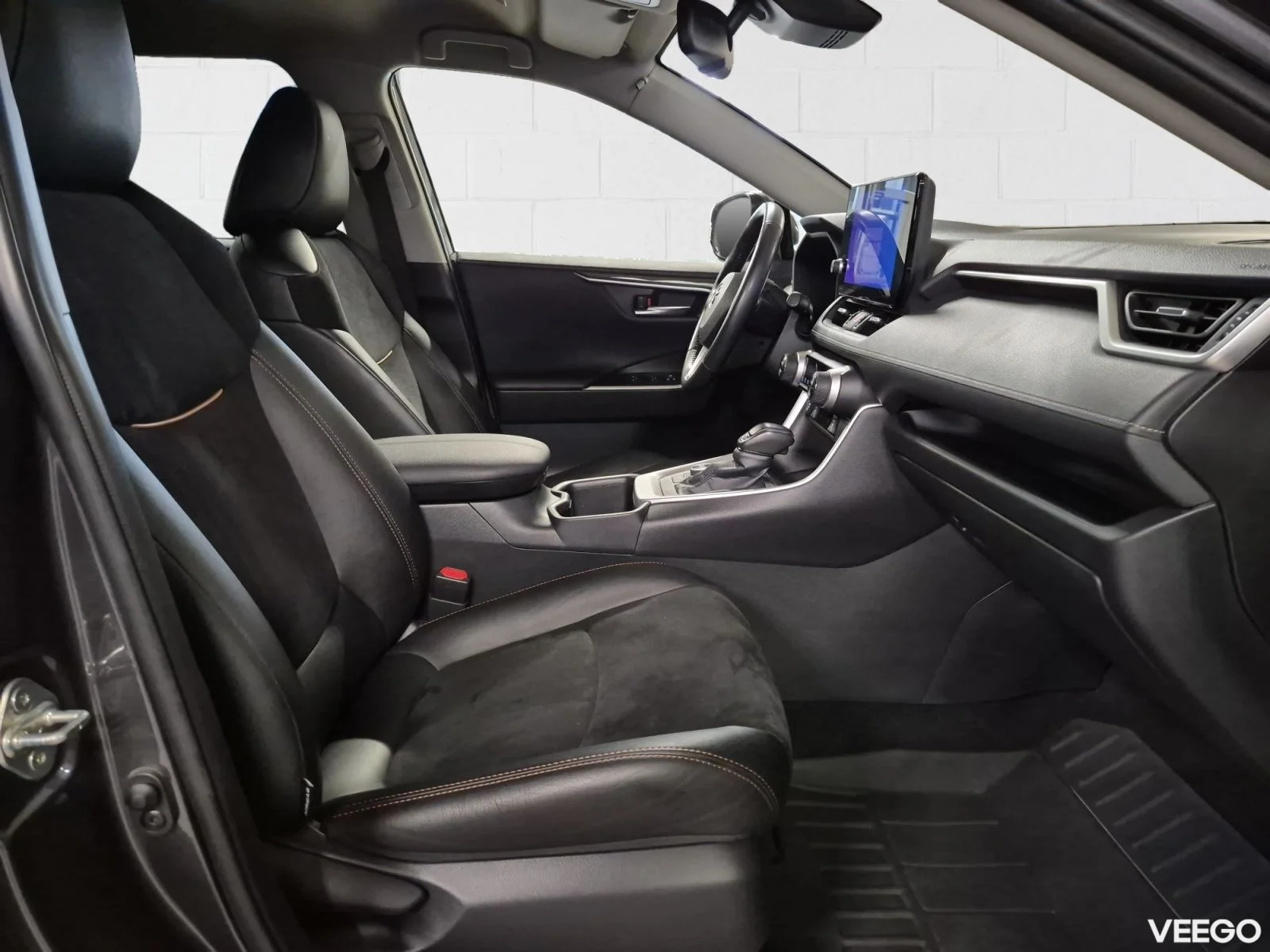 Toyota RAV4 Luxury Plus AWD 2.5 131kW