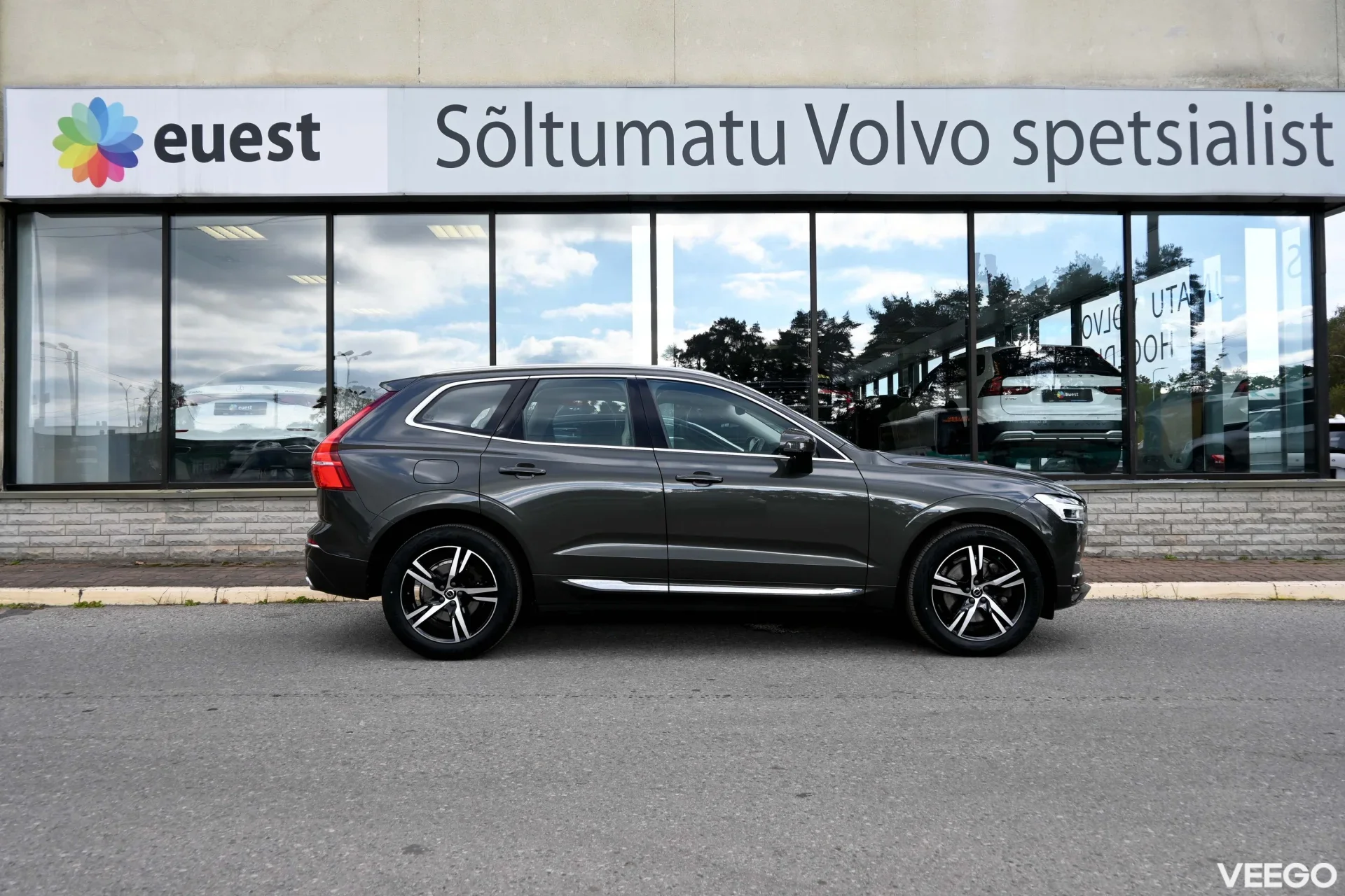 Volvo XC60 AWD B&W 4C LUXURY INSCRIPTION XENIUM INTELLI PRO FULL 2 173kW