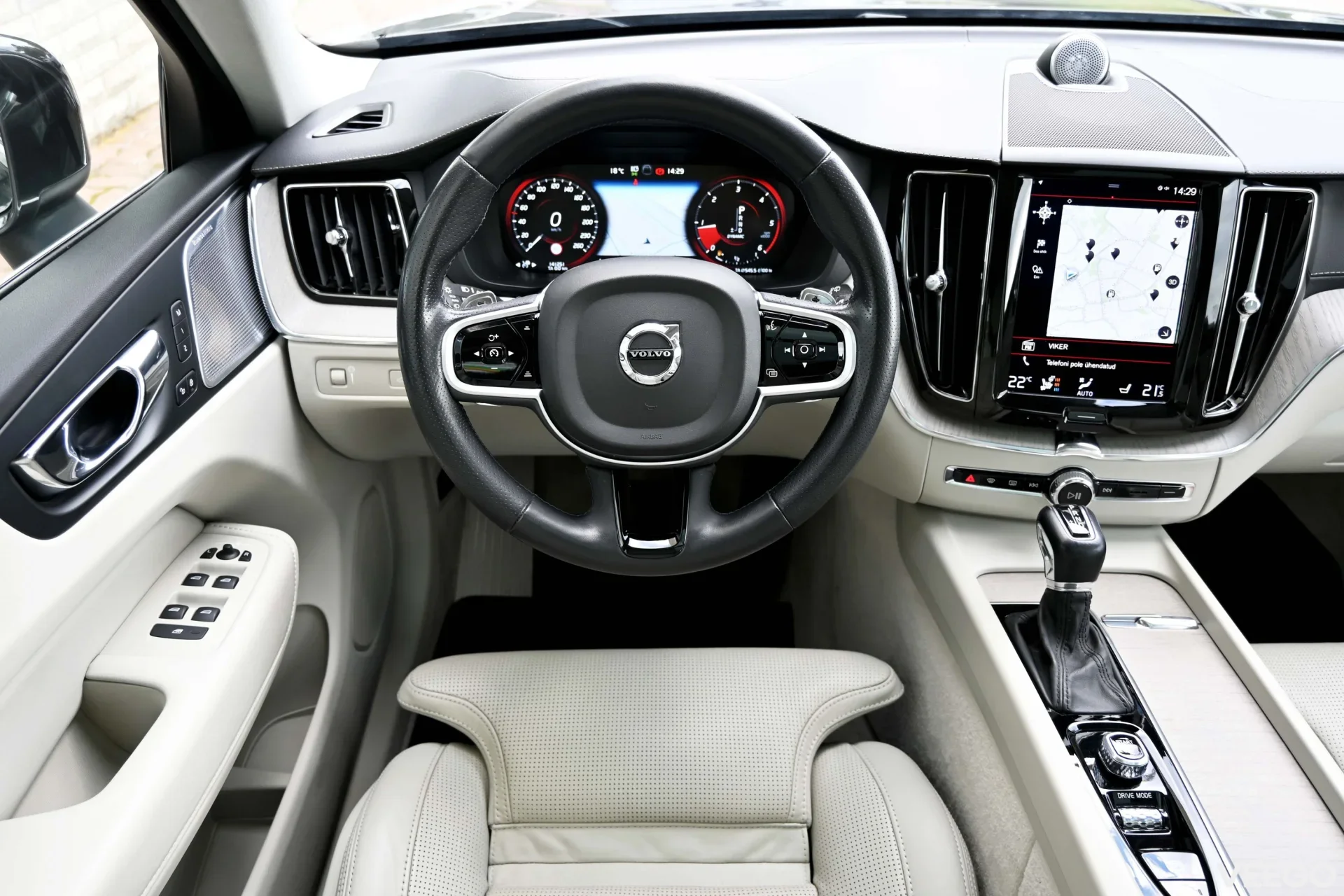 Volvo XC60 AWD B&W 4C LUXURY INSCRIPTION XENIUM INTELLI PRO FULL 2 173kW