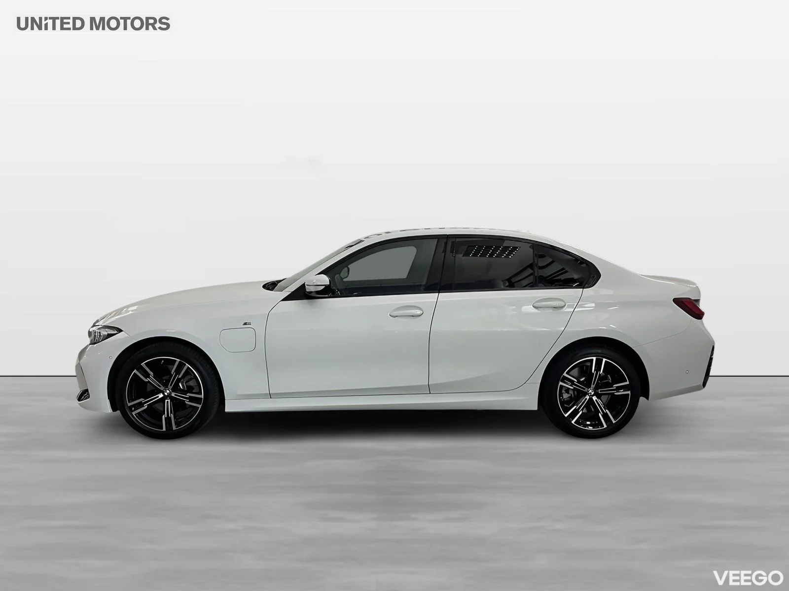 BMW 330 xDrive Sedan M Sport Drag HiFi Rattvärme Park Assist 0kW