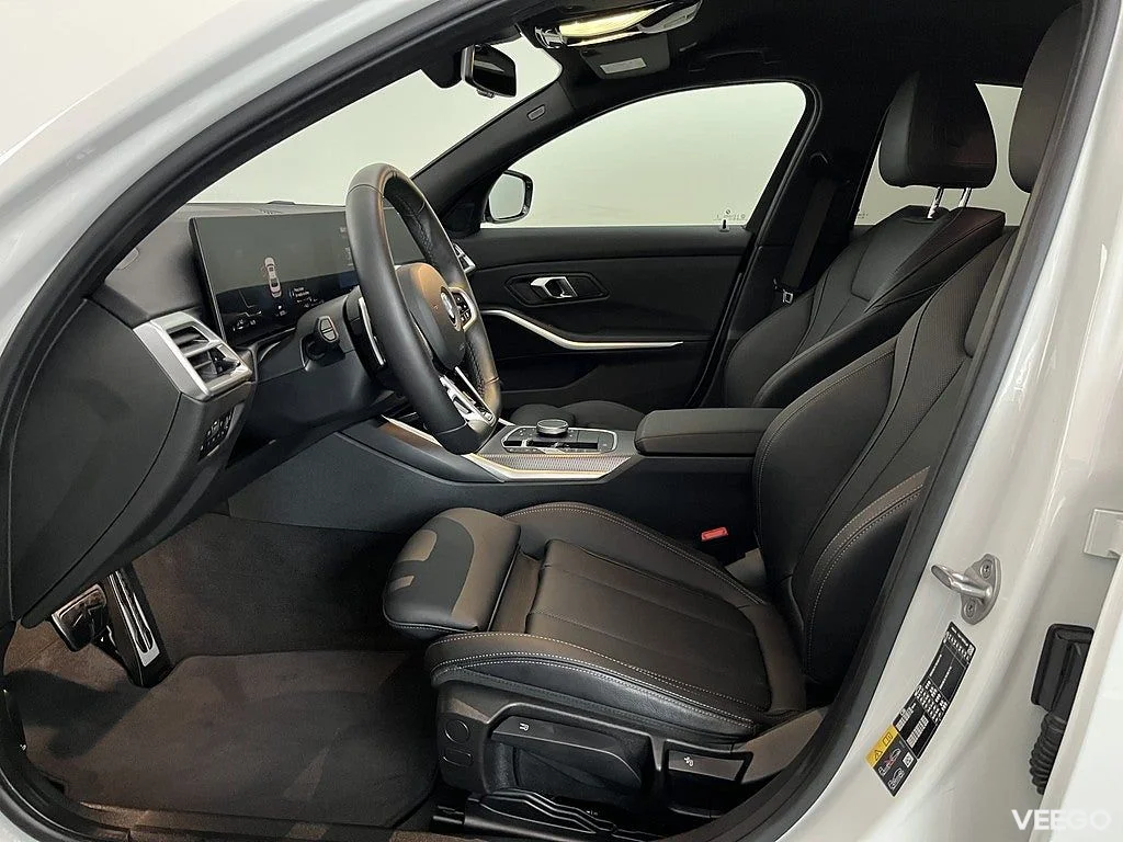 BMW 330 xDrive Sedan M Sport Drag HiFi Rattvärme Park Assist 0kW