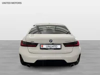 BMW 330 xDrive Sedan M Sport Drag HiFi Rattvärme Park Assist 0kW thumbnail