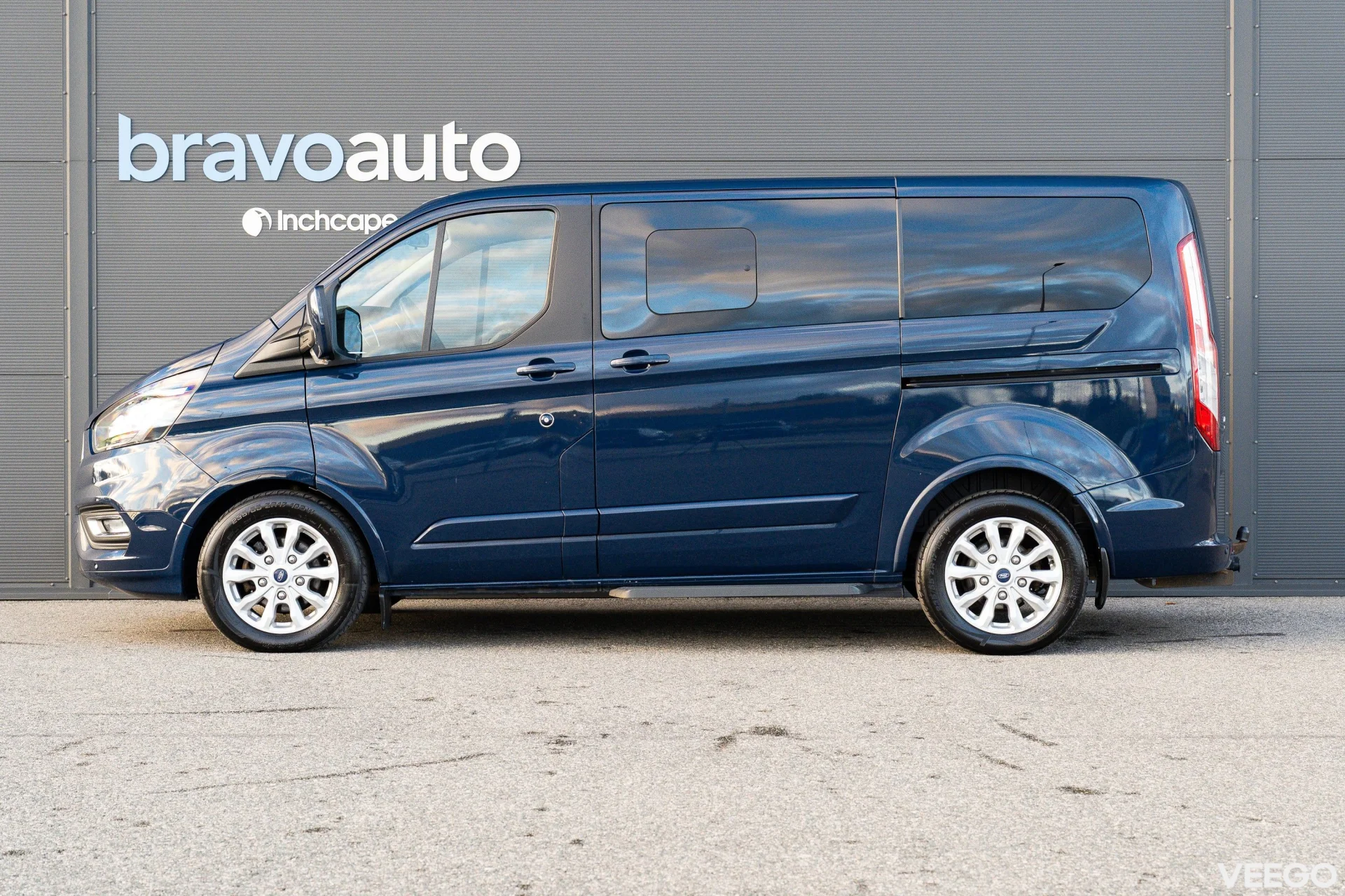 Ford Tourneo Custom - 2 96kW