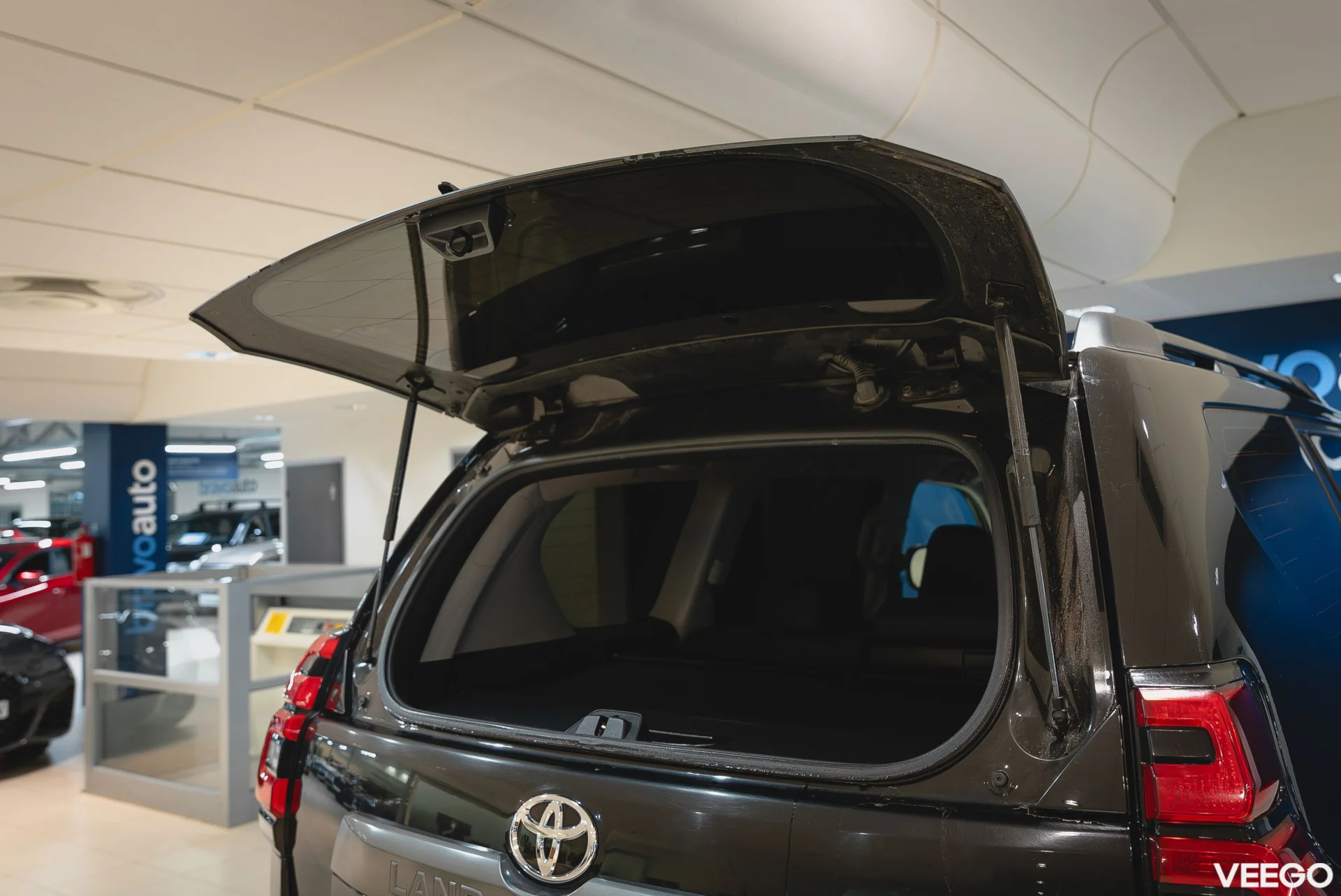 Toyota Land Cruiser N1G 2.8 150kW