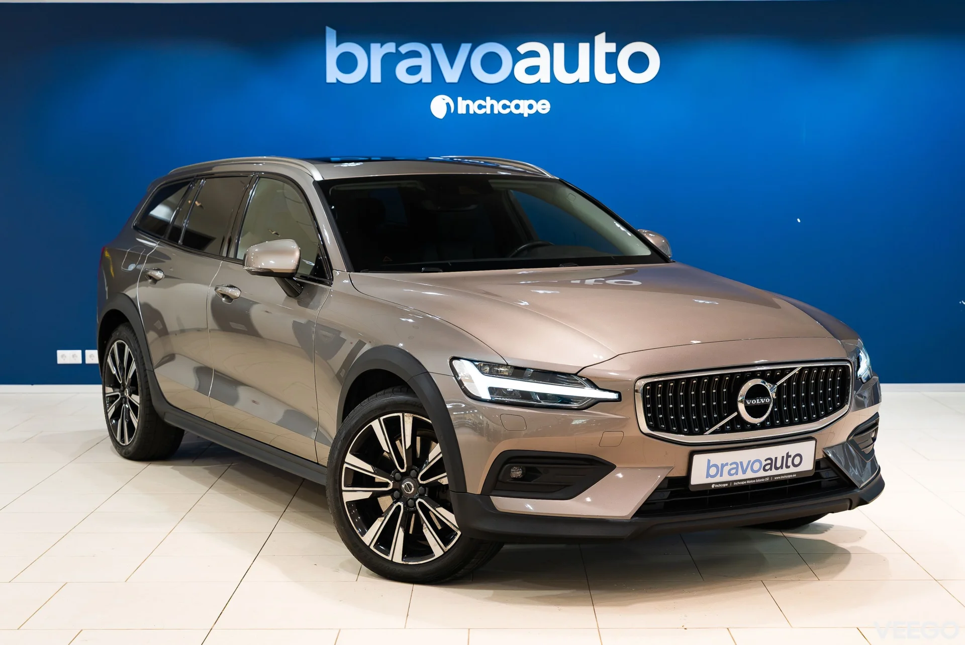 Volvo V60 Cross Country D4 AWD 140kW