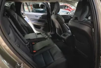 Volvo V60 Cross Country D4 AWD 140kW thumbnail
