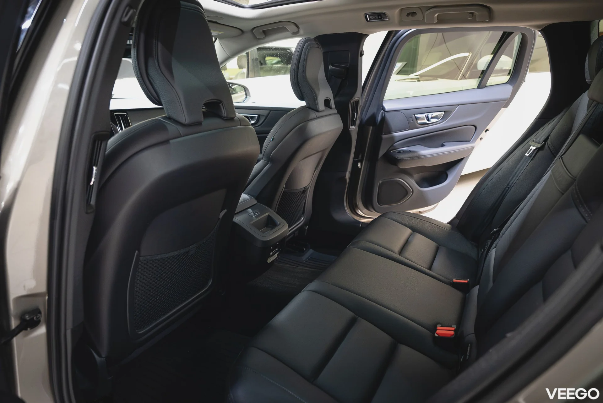 Volvo V60 Cross Country D4 AWD 140kW