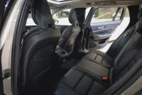 Volvo V60 Cross Country D4 AWD 140kW thumbnail