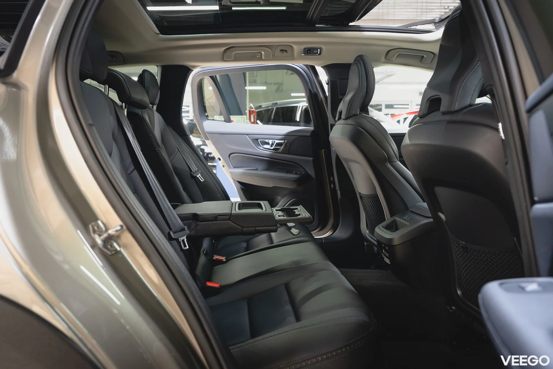 Volvo V60 Cross Country D4 AWD 140kW