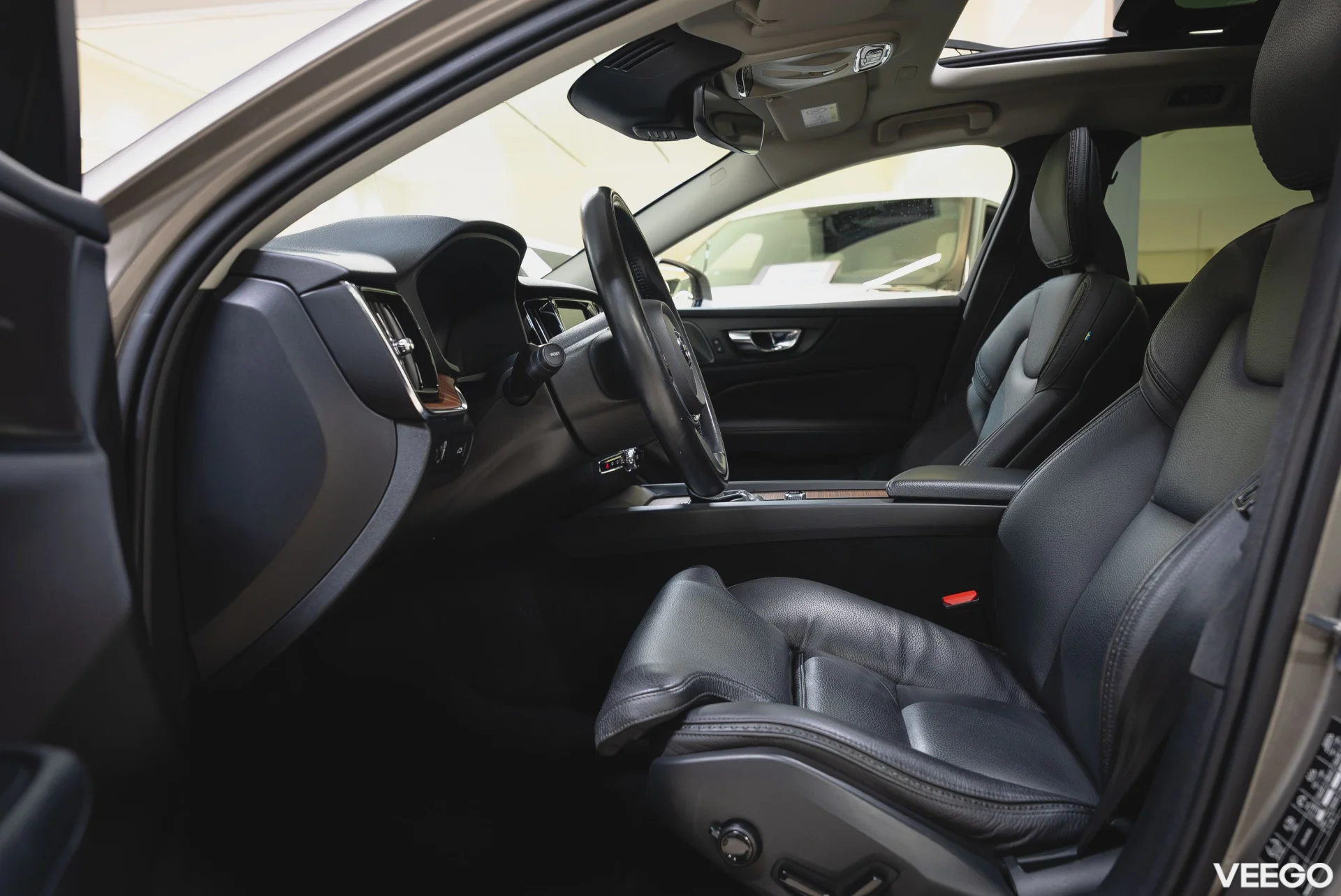 Volvo V60 Cross Country D4 AWD 140kW