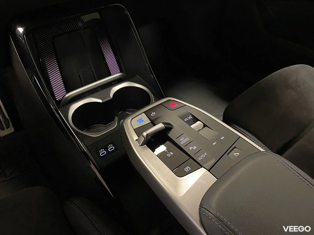 BMW iX2 xDrive30 306HK M-Sport Pro /Drag /Moms 225kW