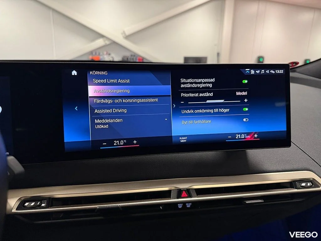 BMW iX xDrive50 524HK Sport /Sky Lounge /Laser /HuD /Moms 385kW
