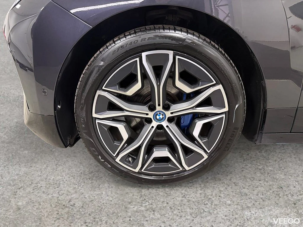 BMW iX xDrive50 524HK Sport /Sky Lounge /Laser /HuD /Moms 385kW