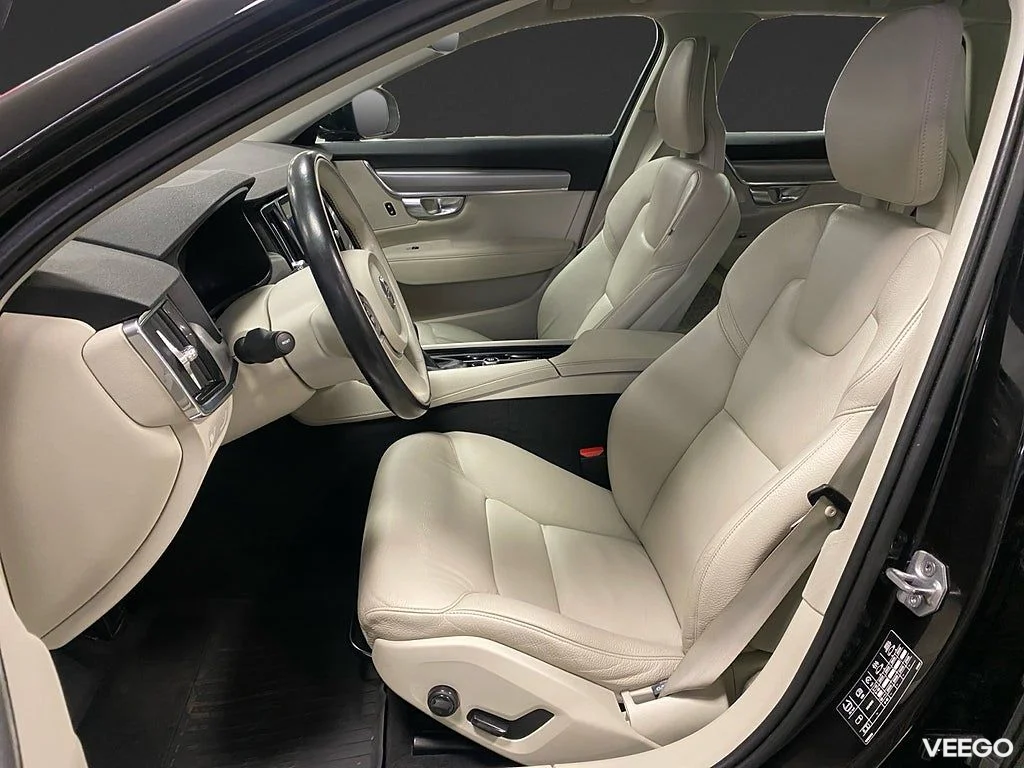 Volvo V90 T5 250HK Business Adv /Drag /Värmare 184kW