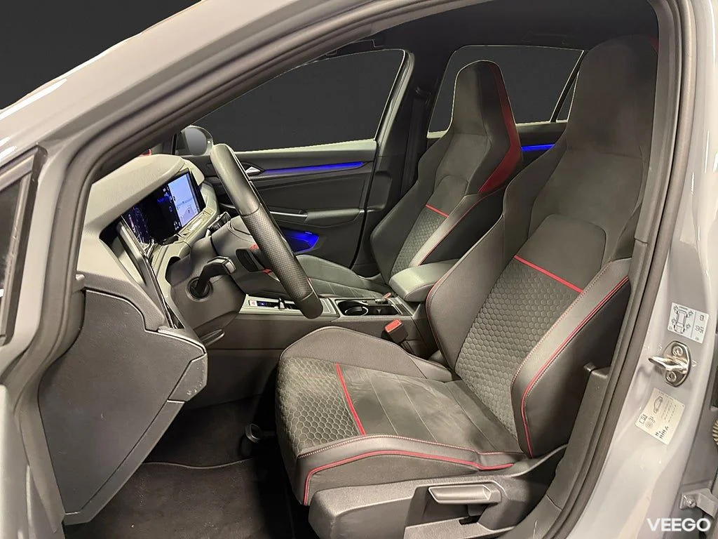 Volkswagen Golf GTI Clubsport 2.0 TSI DSG 300HK /Navi 221kW